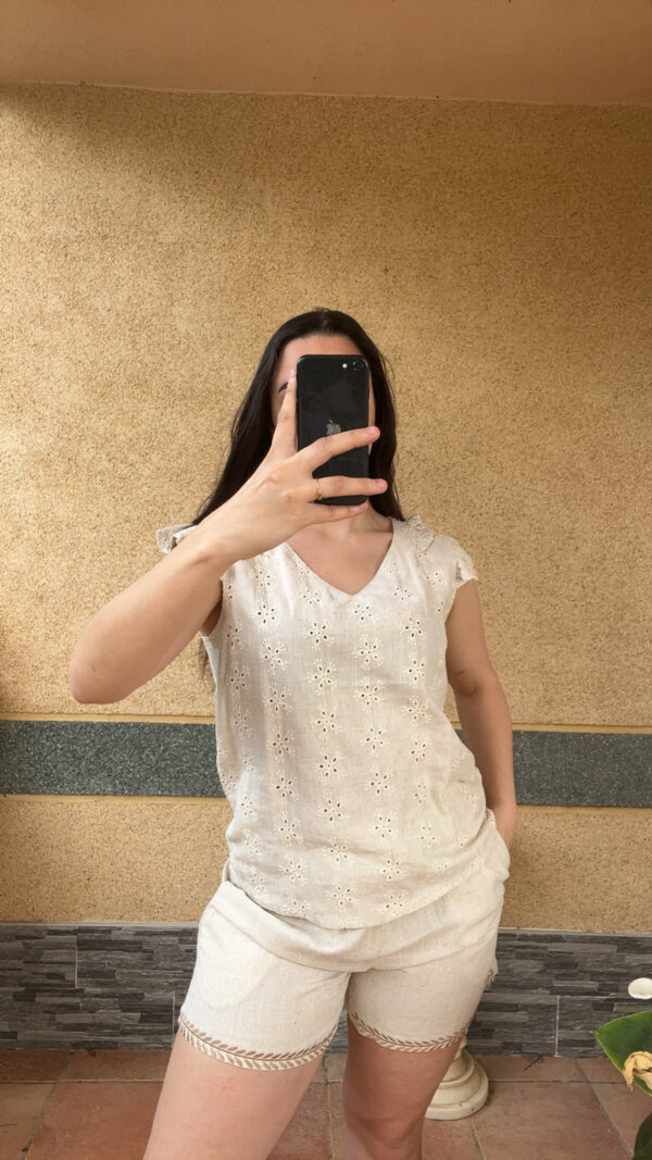 Short en lin brodé – Image 2